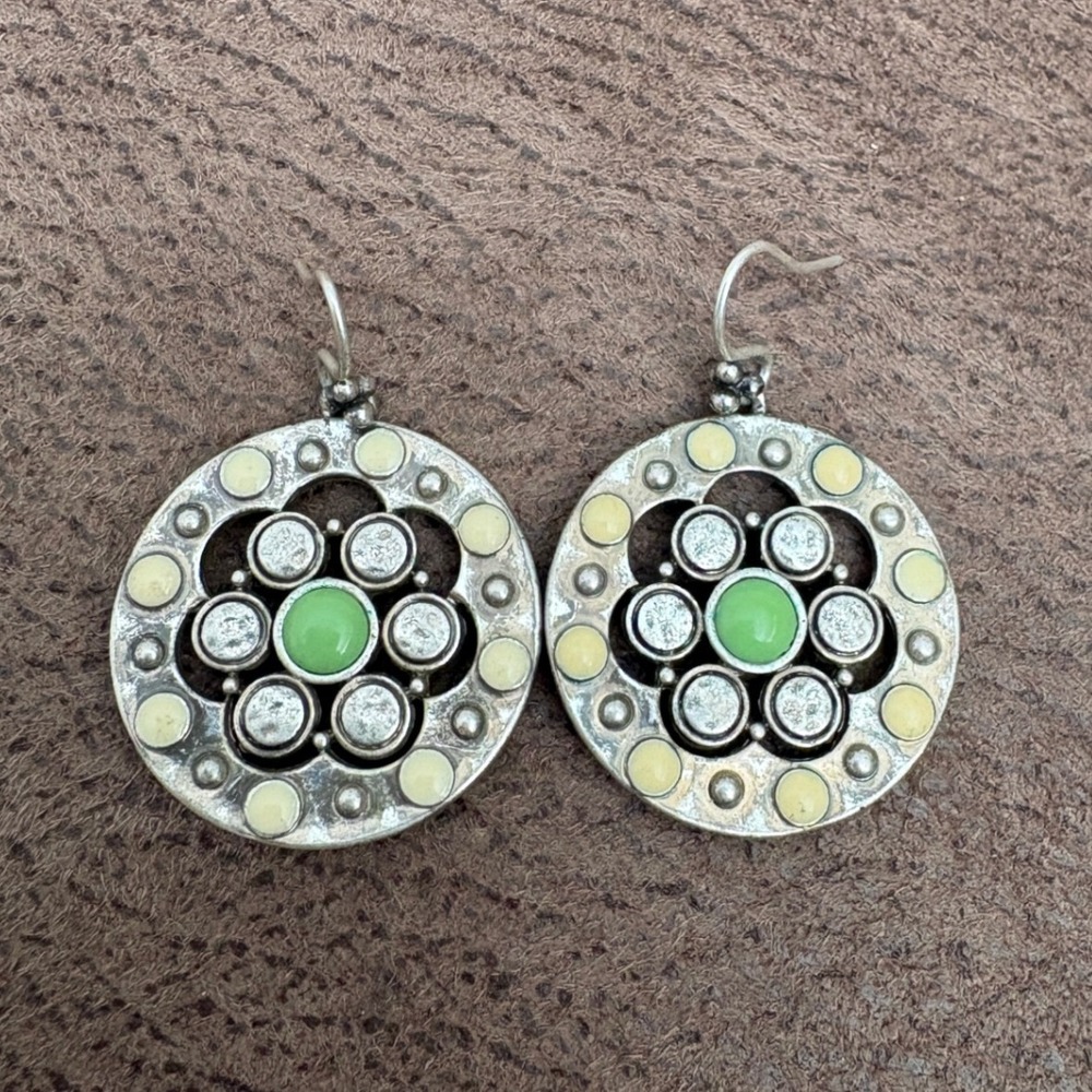 Silver Tone Boho Medallion Mandala Drop Dangle Earrings‎ Green Yellow Enamel